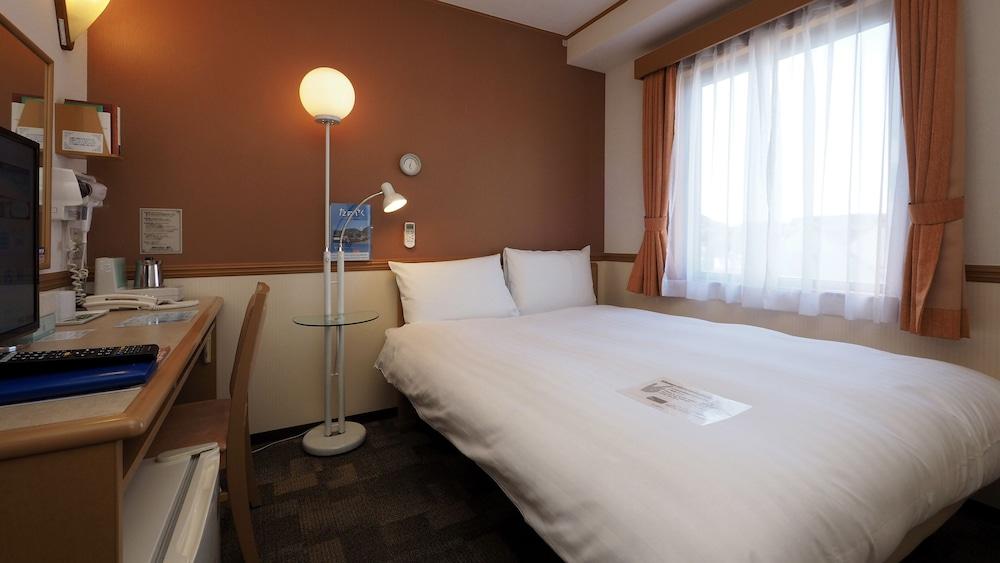 Toyoko Inn Matsuyama Ichibancho Экстерьер фото