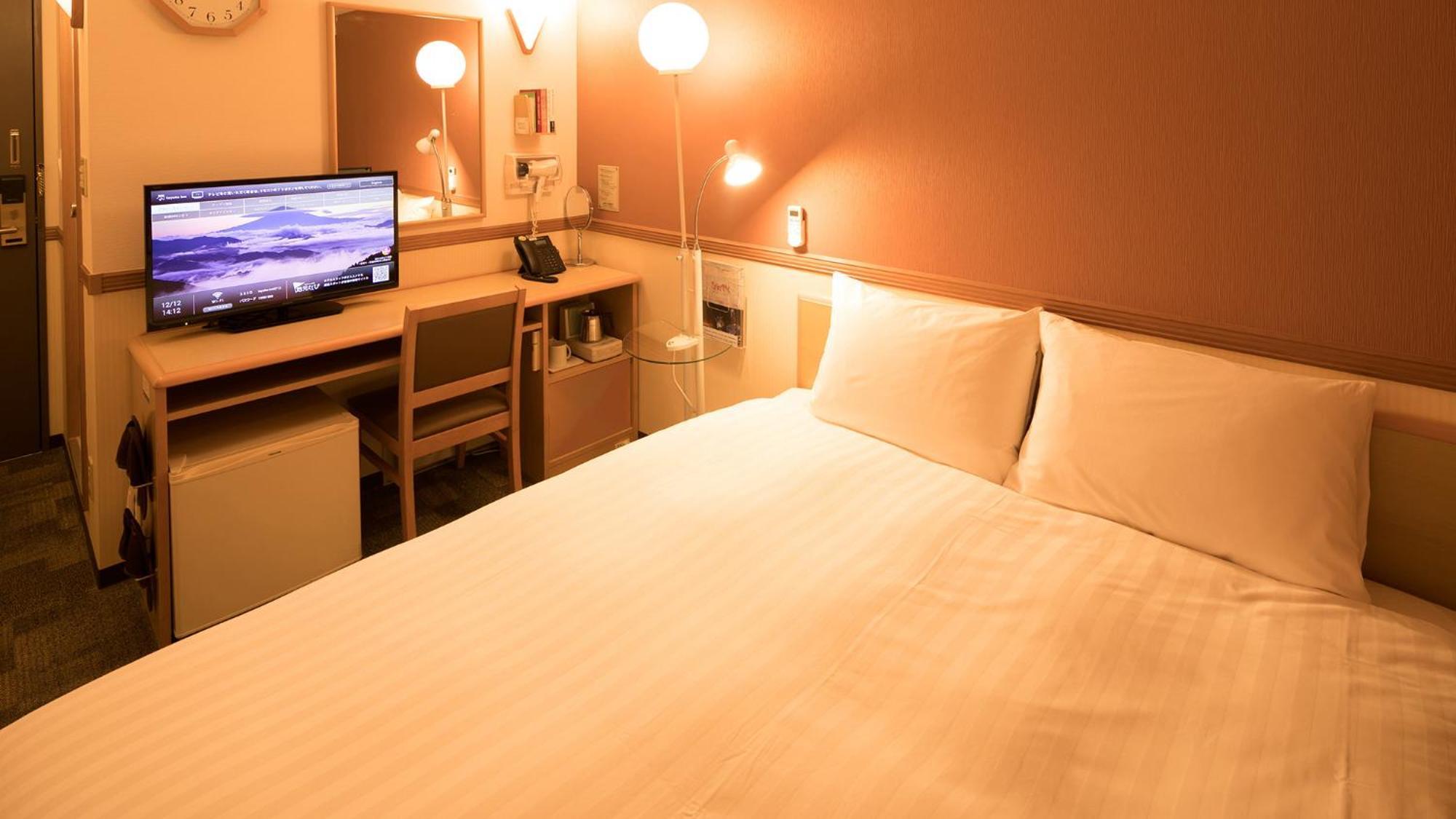 Toyoko Inn Matsuyama Ichibancho Номер фото