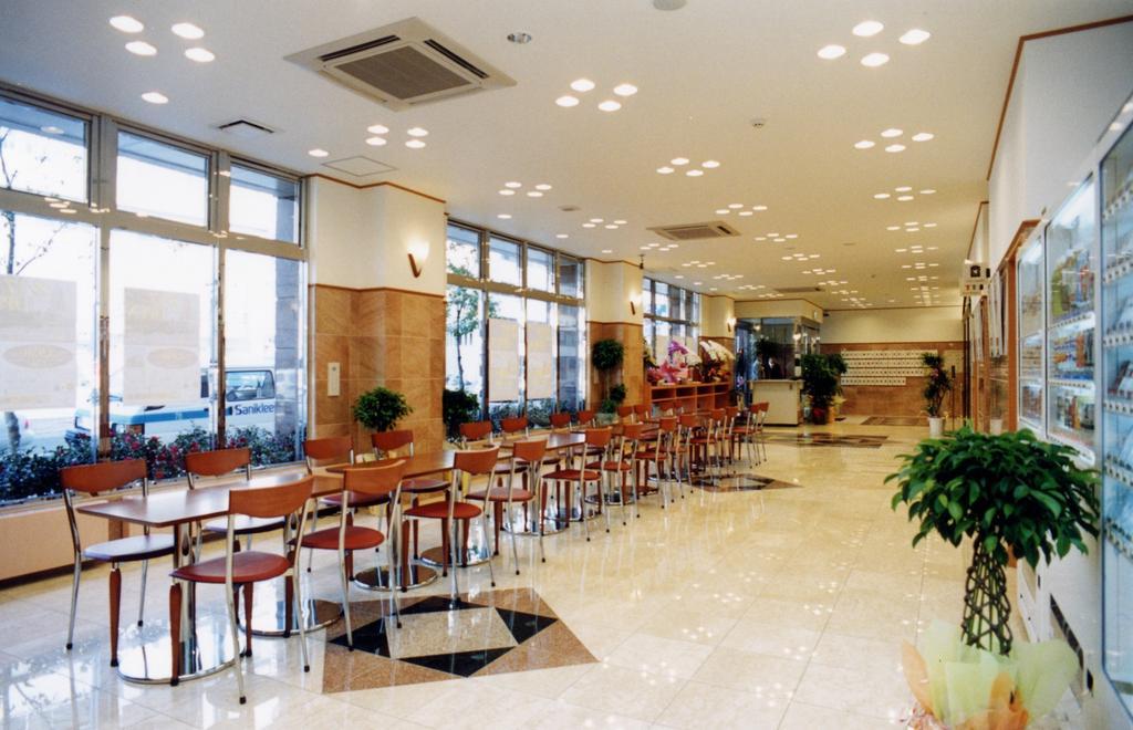 Toyoko Inn Matsuyama Ichibancho Экстерьер фото